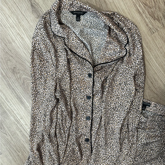 Banana Republic PJ Set - Picture 2 of 3